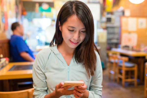 这几天朋友圈里有高价收2011年注册的微信号，这是干什么的？